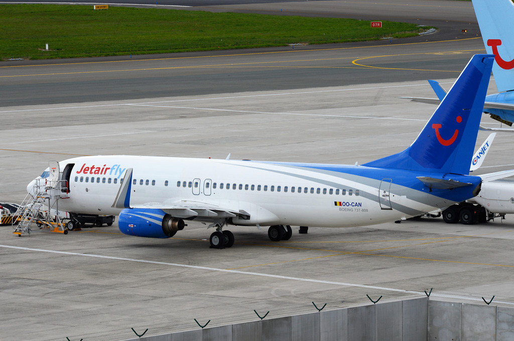 De 737 die door CanJet aan Jetairfly werd uitgeleend voor deze zomer