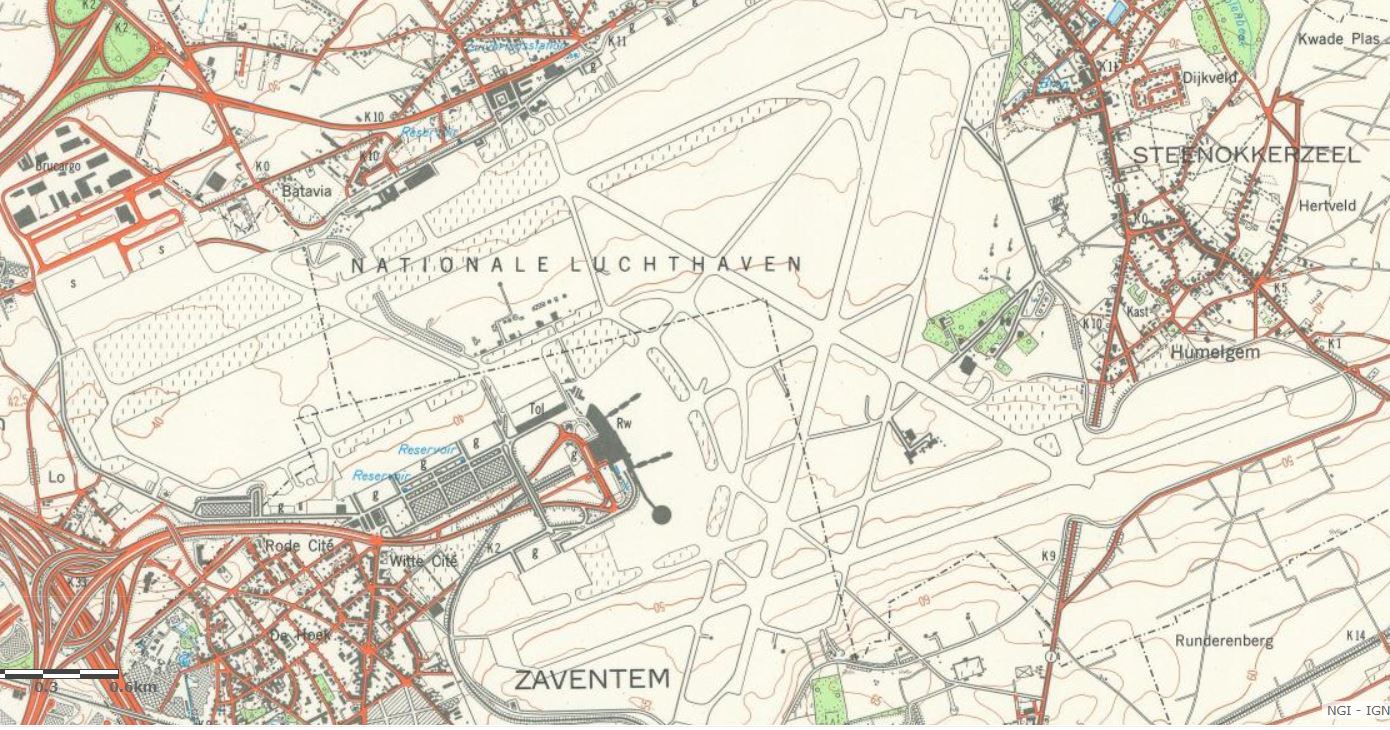 Brussels airport : the history of Haren, Melsbroek and Zaventem - Frans Van  Humbeek - Pêle-Mêle Online